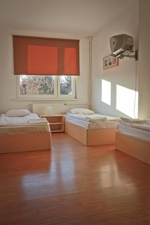 Hostel24 Bed&Breakfast Μπίντγκοστς Δωμάτιο φωτογραφία