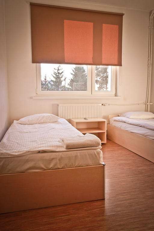 Hostel24 Bed&Breakfast Μπίντγκοστς Δωμάτιο φωτογραφία